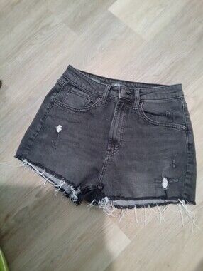 Wild Fable Sz 8 Highest Rise Mom Shorts Black Distressed Frayed Hem Jean Shorts
